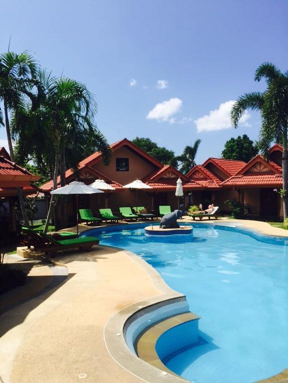 The Resort Happy Elephant Rawai 외부 사진