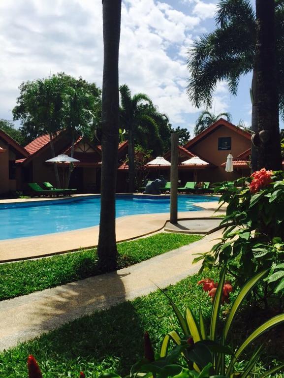The Resort Happy Elephant Rawai 외부 사진