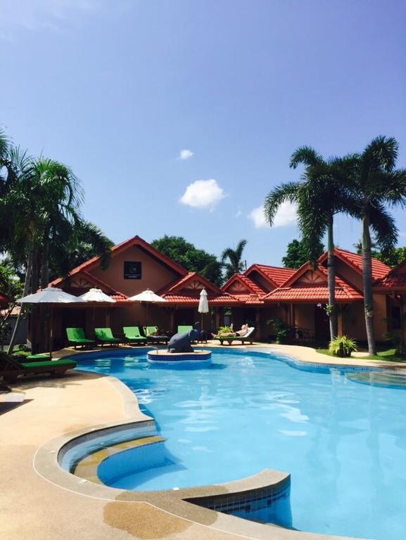 The Resort Happy Elephant Rawai 외부 사진